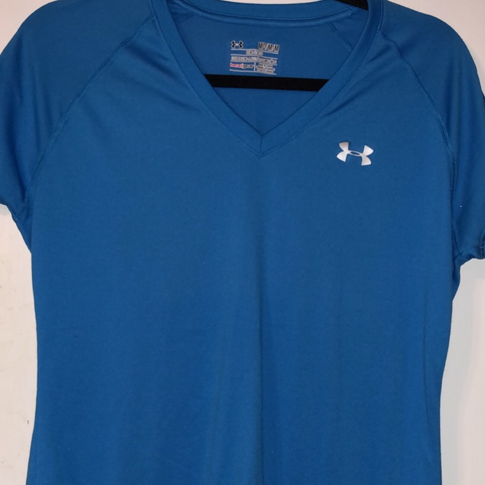 Women’s under amour workout shirt